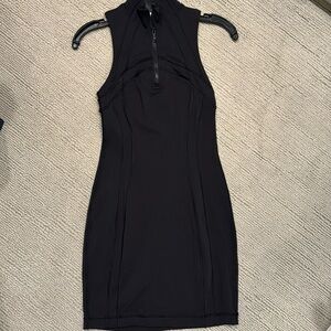 Lululemon define dress